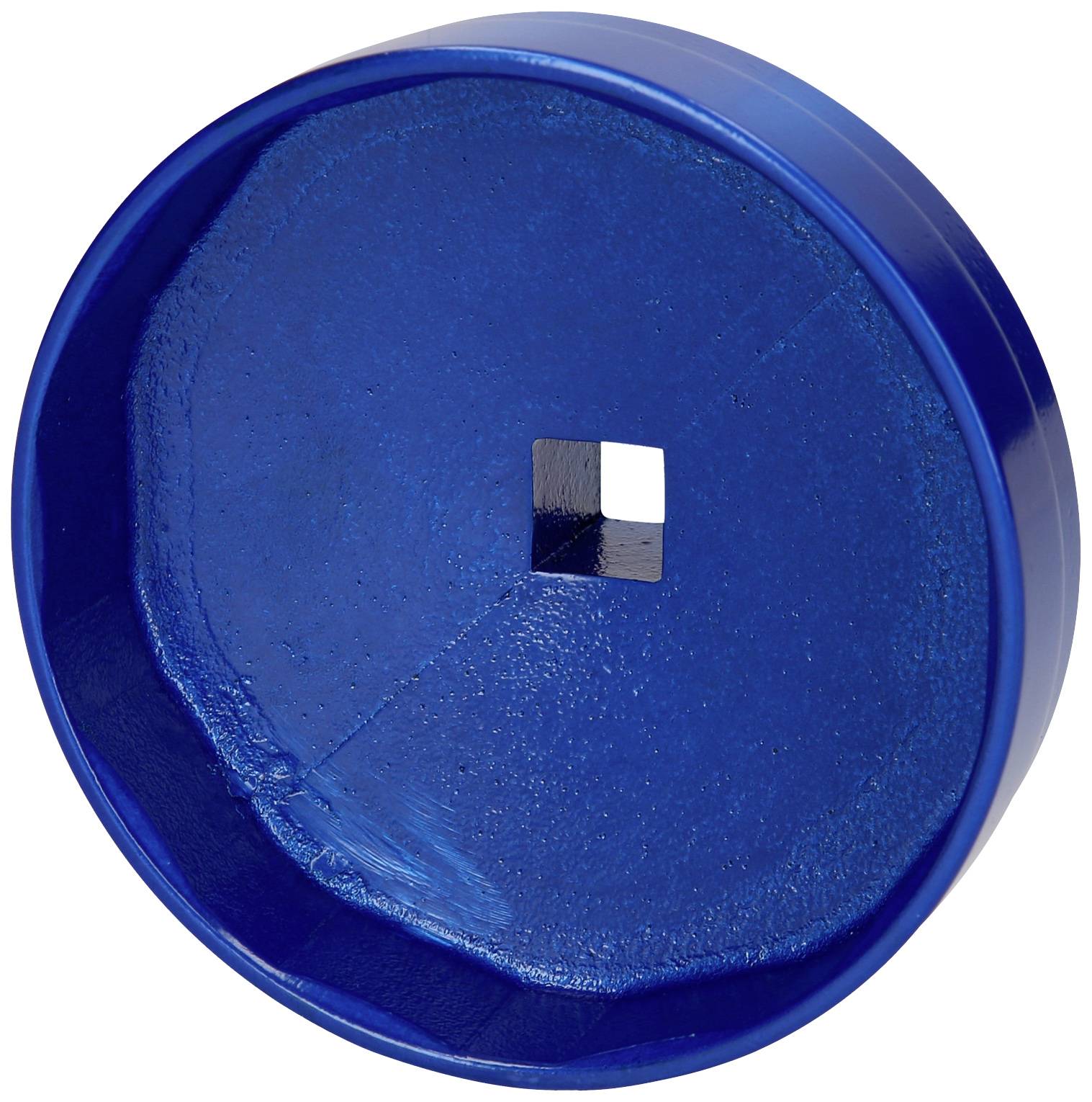 Blauer runder Metallgegenstand mit quadratischem Loch in der Mitte, vermutlich ein Werkzeugaufsatz.