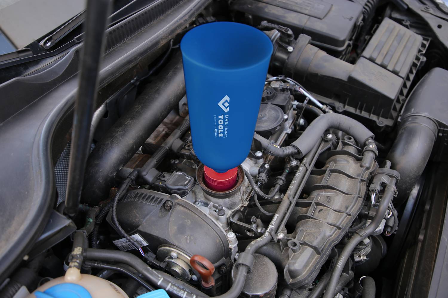 Brilliant Tools BT711130 Öleinfülltrichter mit Adapter für VAG, 2-tlg