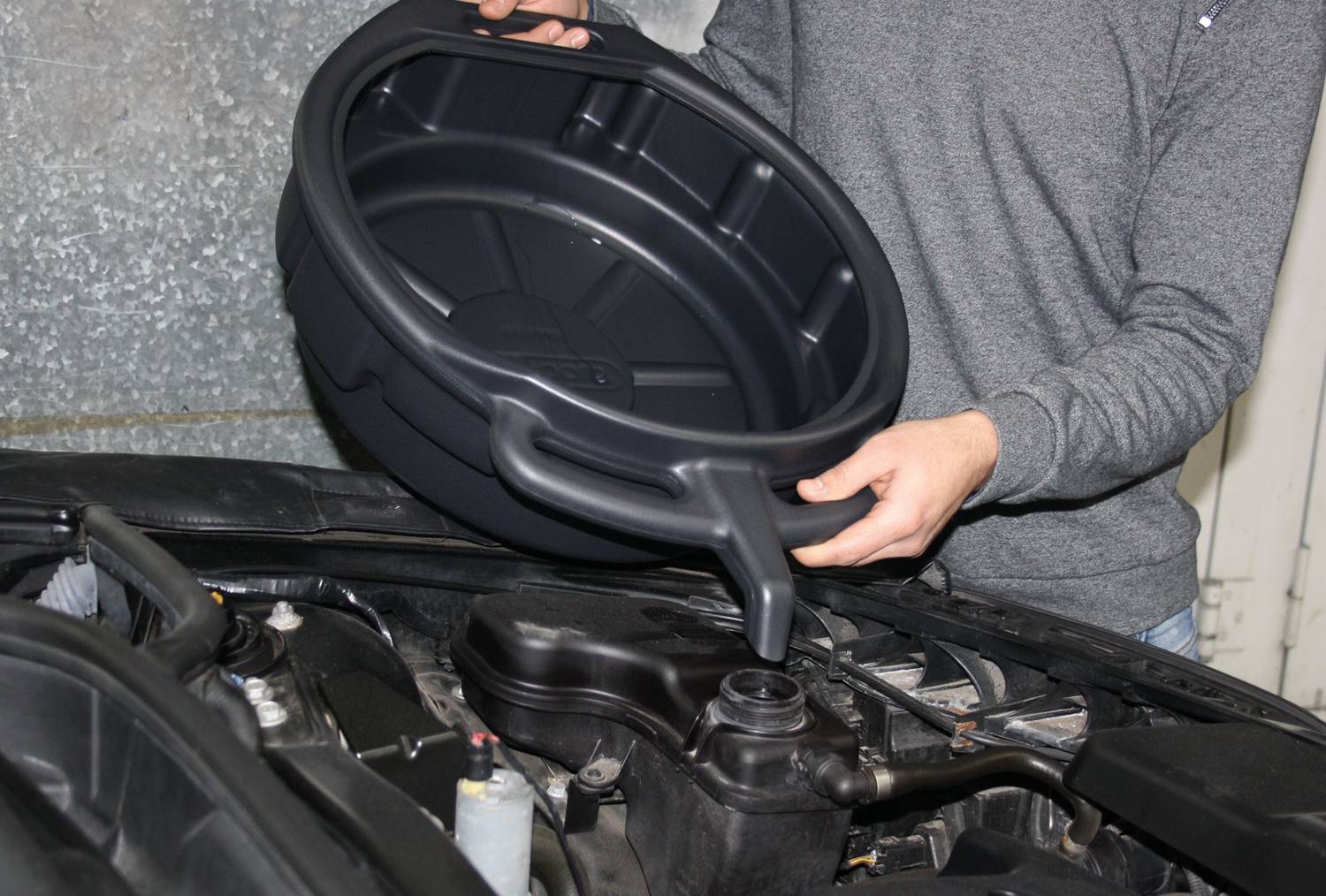 Brilliant Tools BT716002 Öl-Auffangwanne, 16L