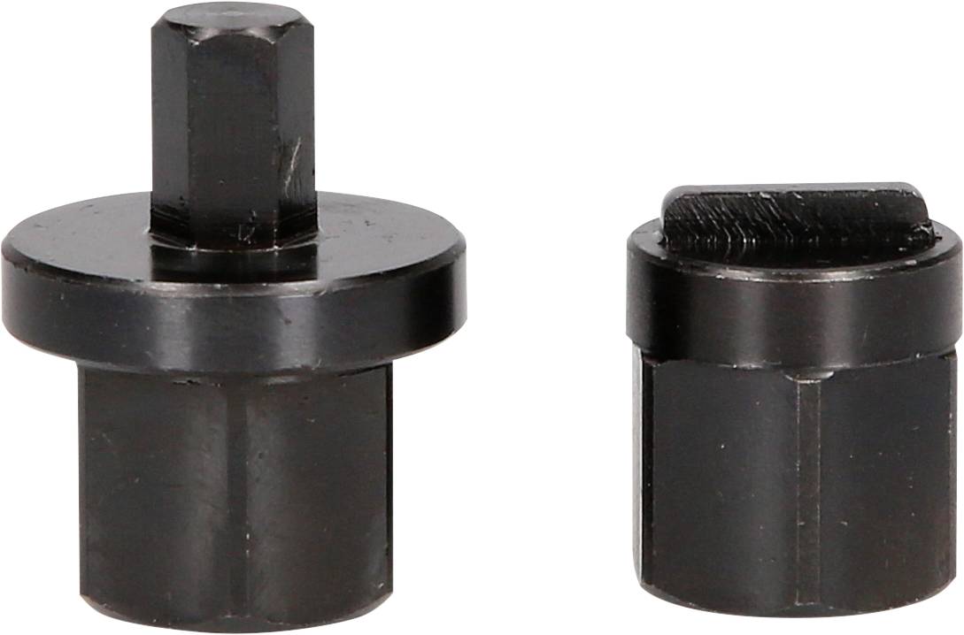 Zwei schwarze Metalladapter: links mit sechseckigem Schaft und rundem Kopf, rechts mit flachem Ende, vor weißem Hintergrund.