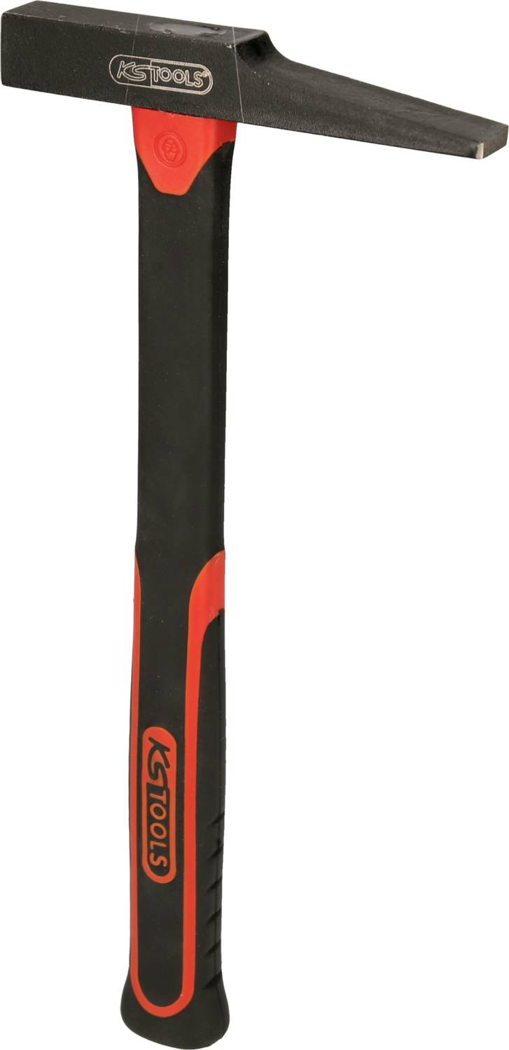 Ein Schlosserhammer mit rotem und schwarzem Griff, geeignet für Metallarbeiten. Der Kopf ist aus Stahl gefertigt.