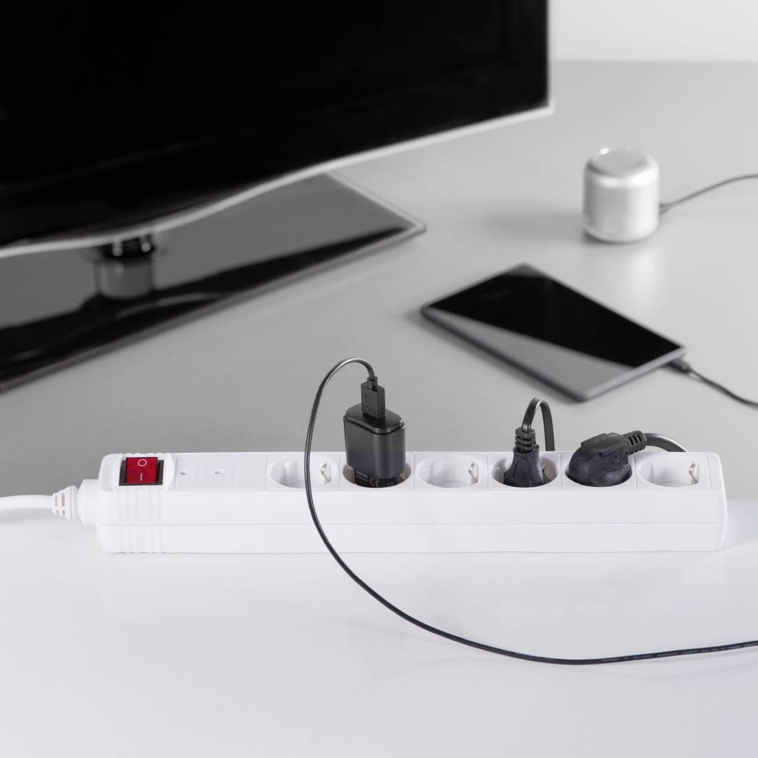 Hama 00223152 Steckdosenleiste mit Schalter Weiß Schutzkontakt 1 St.