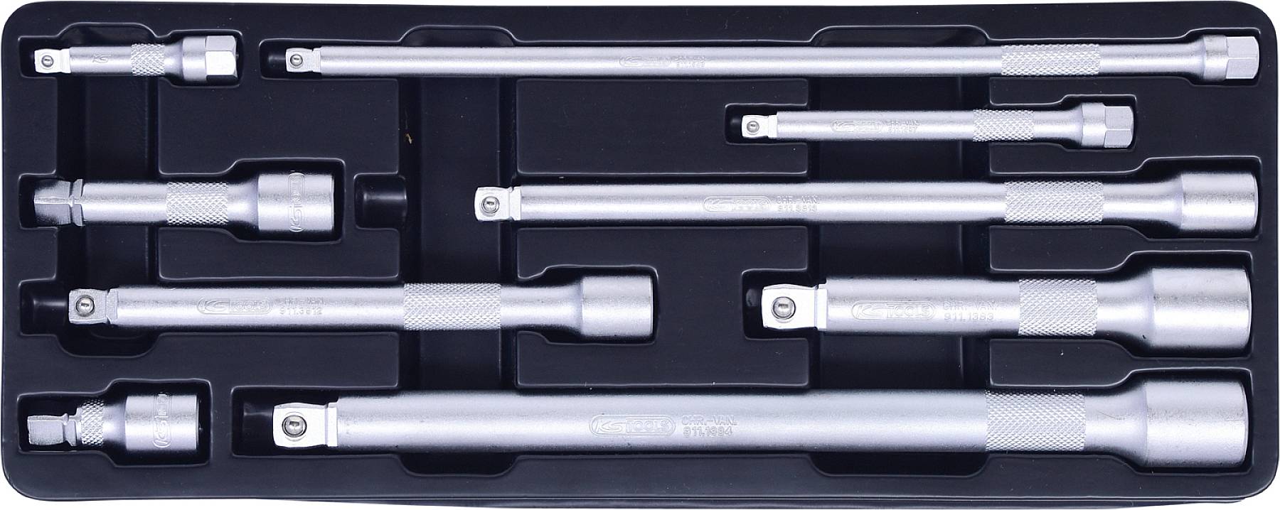 Ein Set von neun silbernen Steckschlüsselverlängerungen unterschiedlicher Länge in einem schwarzen Organizer.