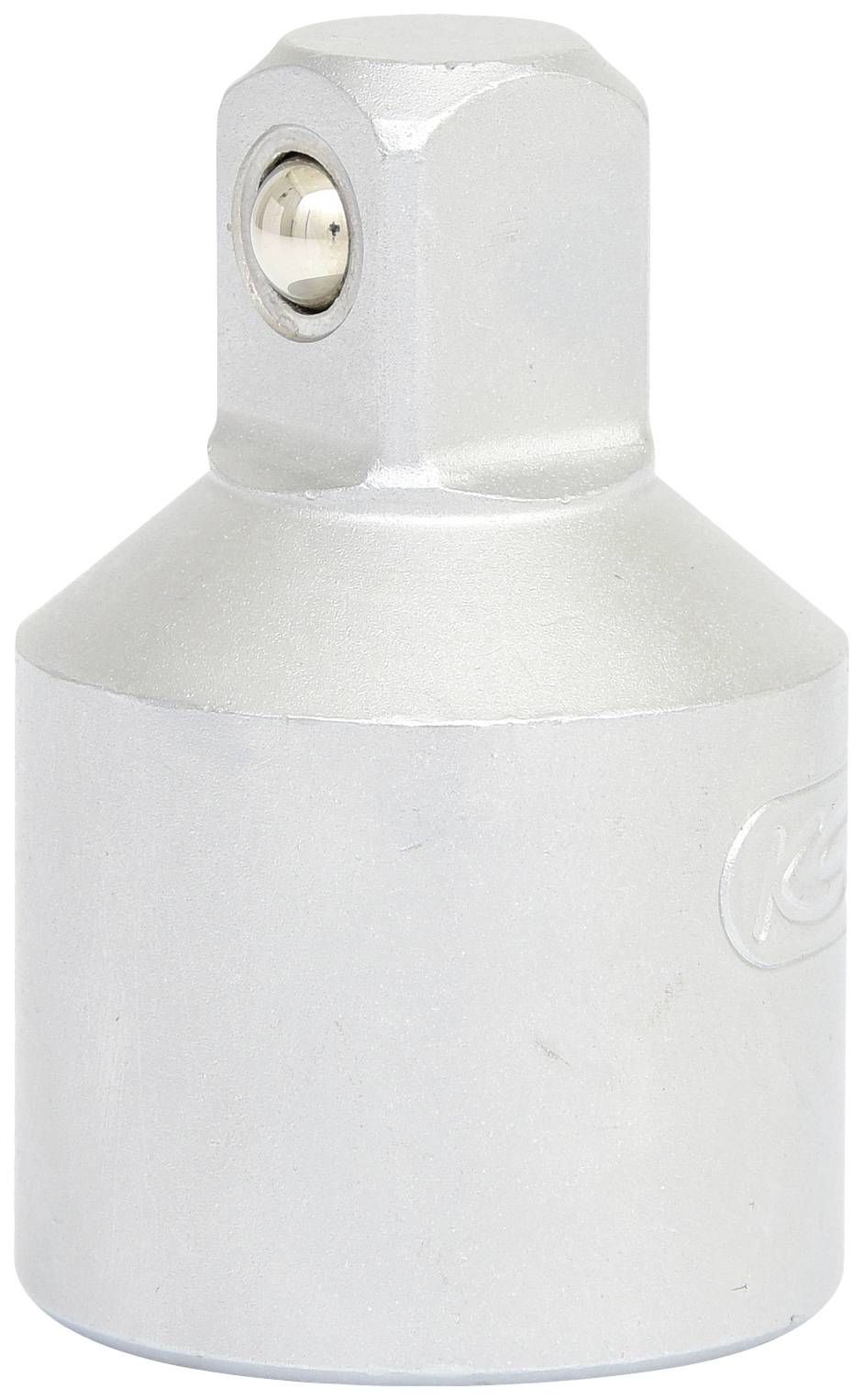 Ein silberner Adapter zur Verbindung von Werkzeugen, z.B. Steckschlüsseln. Er hat ein quadratisches Ende mit Kugelverriegelung.