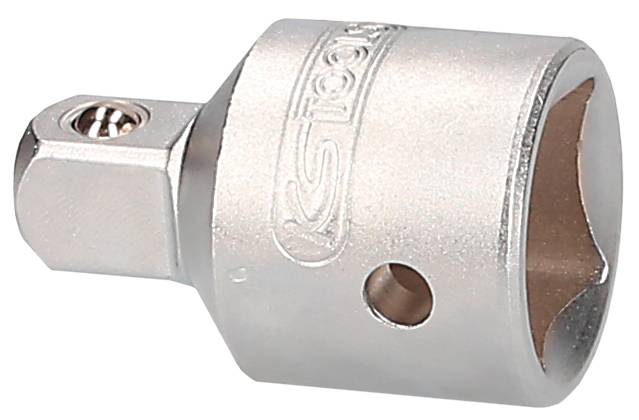 Eine silberne Steckschlüsseladapter mit Sechskantantrieb und rundem Kopf. Verwendet zur Verbindung von Steckschlüsseln mit Werkzeugen.
