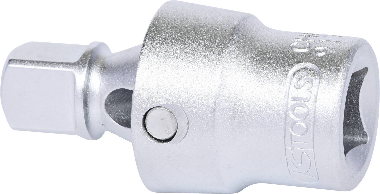Ein silberner Stecknussadapter mit sechseckiger Aufnahme und Verriegelungsknopf, geeignet zur Befestigung an Werkzeugen.