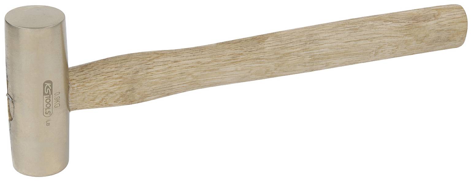 Ein silberner Hammer mit einem Holzgriff liegt auf einer weißen Oberfläche.