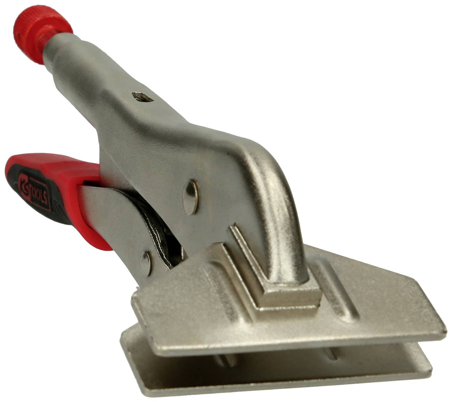 Eine silberne Metallklemme mit rotem Griff. Sie wird zum Befestigen von Materialien in Werkstätten benutzt.