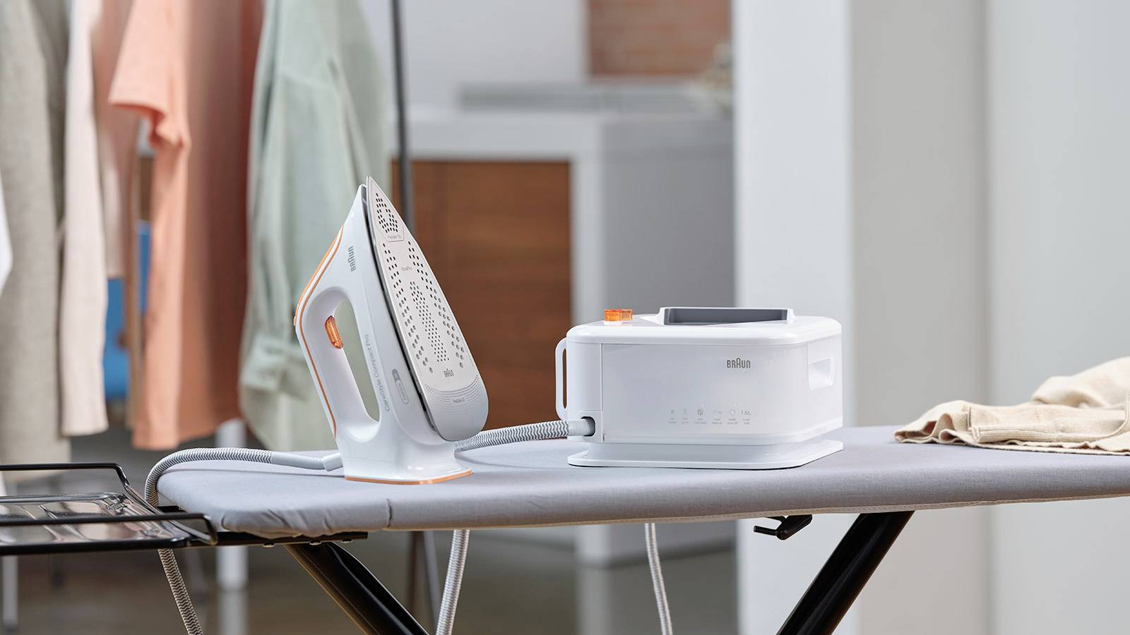 Braun IS2561WH Dampfbügelstation Weiß 2400 W