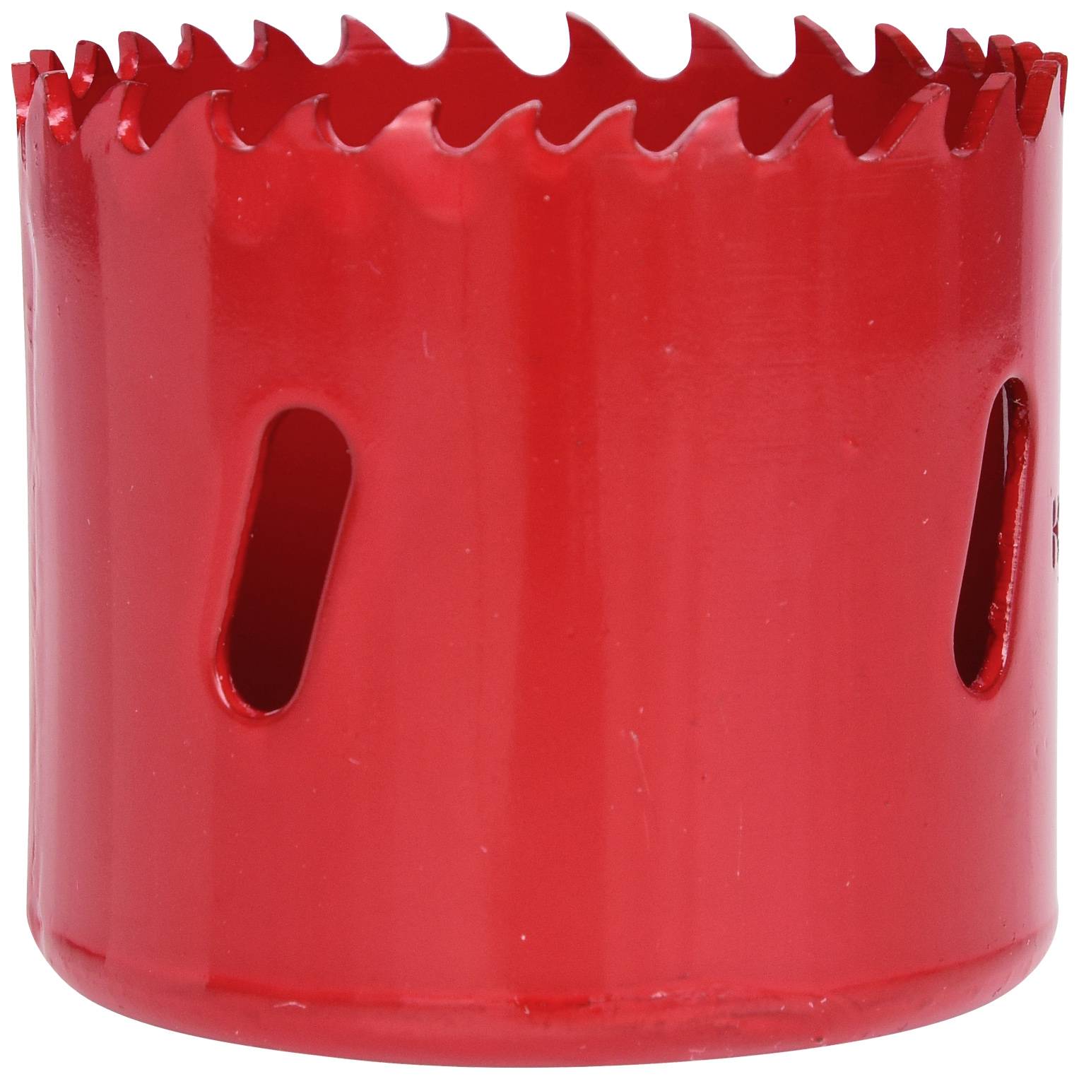 Ein roter Lochsägebohrer mit gezackter Kante, verwendet zum Bohren großer, kreisförmiger Löcher in Materialien wie Holz oder Metall.