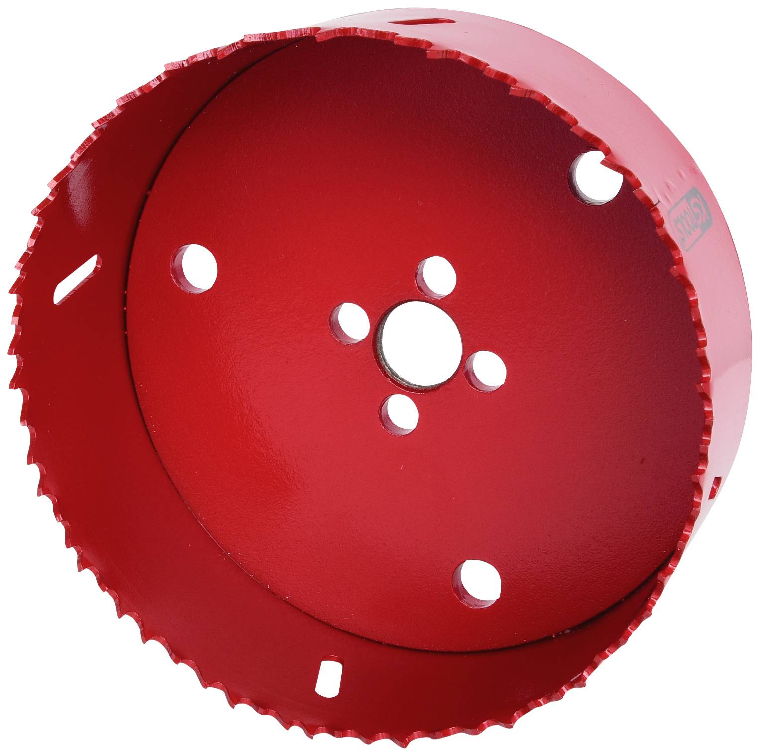 Roter Lochsägeaufsatz, zylindrische Form mit gezahnten Kanten und mehreren Löchern an der Basis, vor weißem Hintergrund.