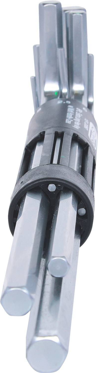 Mehrere silberne Sechskantschlüssel unterschiedlicher Größe, gebündelt mit einem schwarzen Halter. Werkzeuge sind eng beieinander angeordnet.