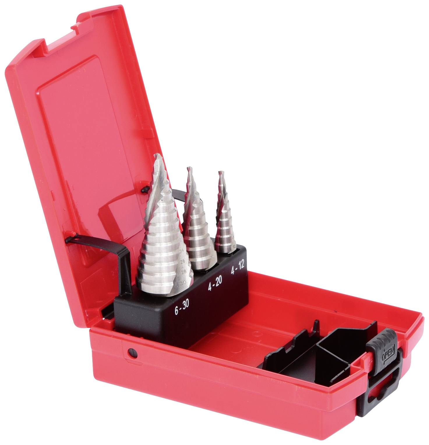 Rotes Kunststoffetui mit drei metallischen Stufenbohrern, beschriftet mit den Größen '4-12', '4-20', '6-30'. Ideal für verschiedene Bohrdurchmesser.