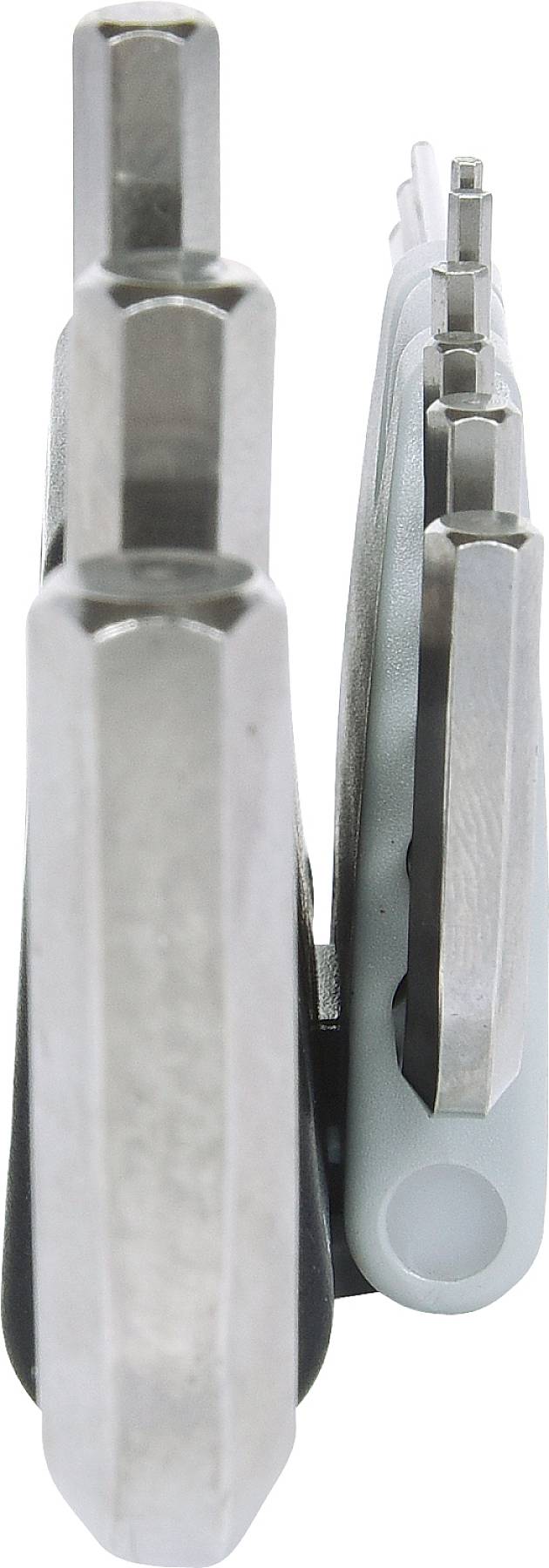 Ein Set von Inbusschlüsseln in verschiedenen Größen, die aus einem schwarzen Halter gefächert herausragen.