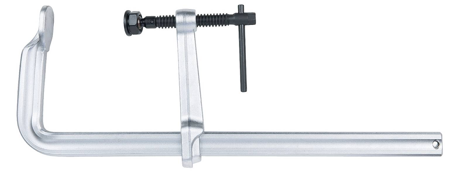 Metallische Schraubzwinge in Silber mit schwarzem Griff, zur Befestigung von Werkstücken, auf weißem Hintergrund.