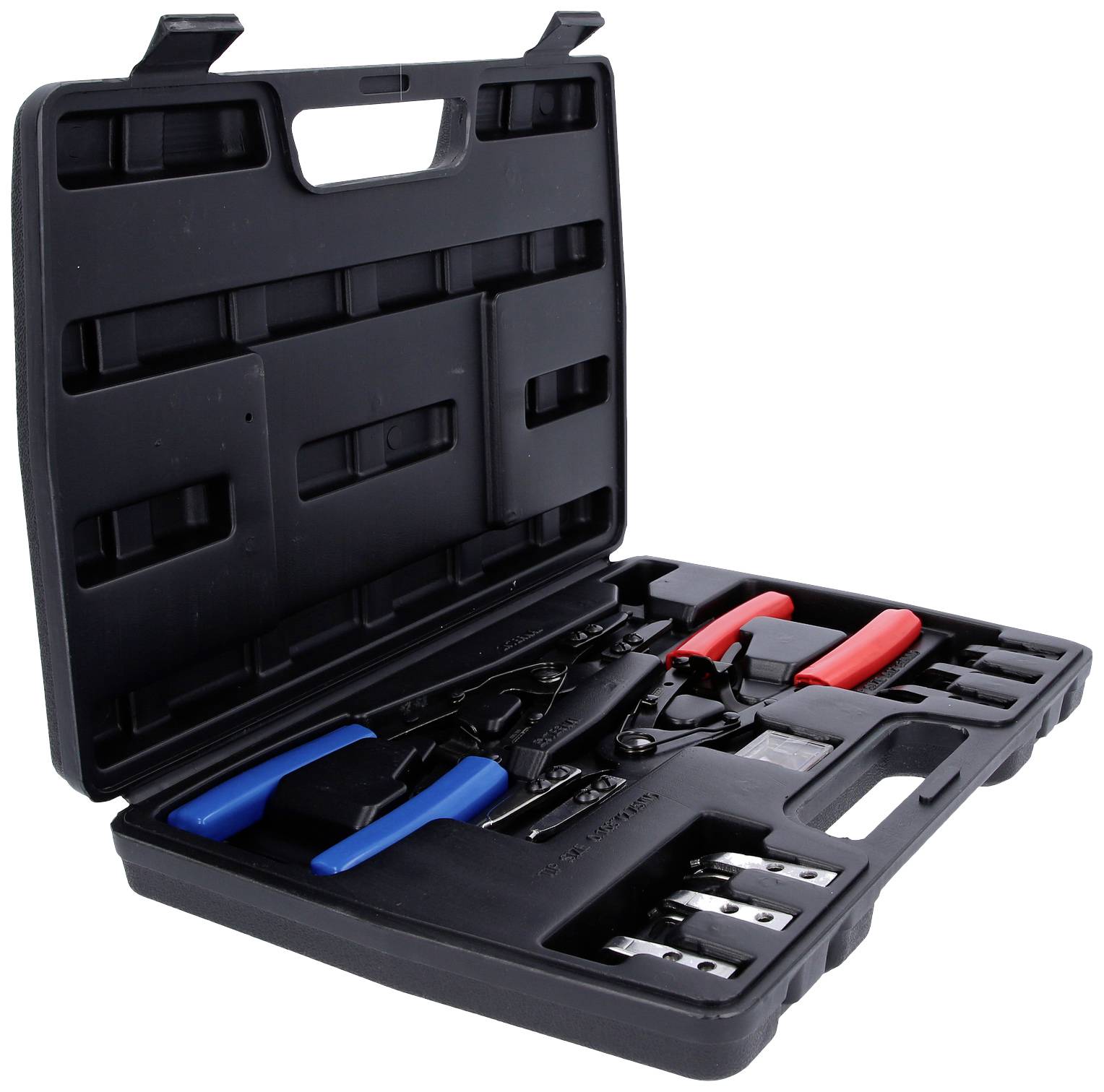 Ein geöffneter schwarzer Werkzeugkasten mit verschiedenen Zangen und Werkzeugen, teilweise mit blauen und roten Griffen.
