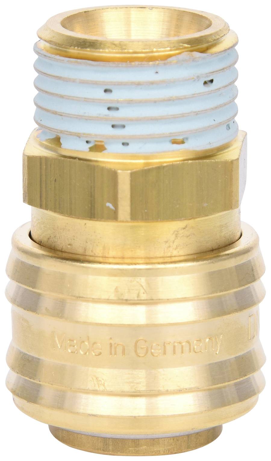 Messing-Stecker mit Beschriftung 'Made in Germany', teilweise blau beschichtet, verwendet in hydraulischen oder pneumatischen Systemen.