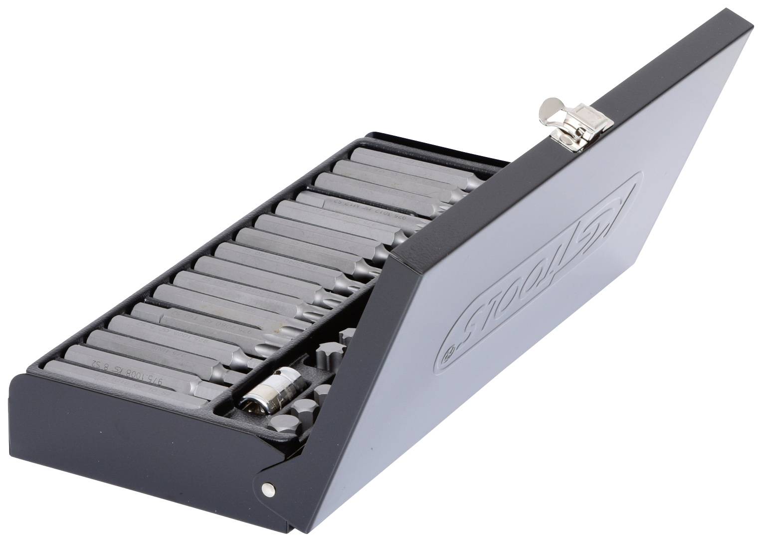 Metallbox mit offenem Deckel zeigt einen sortierten Satz von Steckschlüsseln auf.