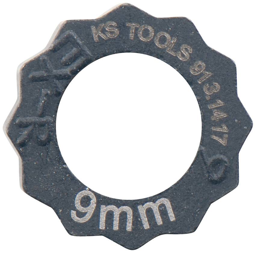 Runder Metallring mit Zahnung und Gravur 'KS TOOLS 913.1477' sowie '9mm'. Werkzeug zur Größenbestimmung oder Anpassung.
