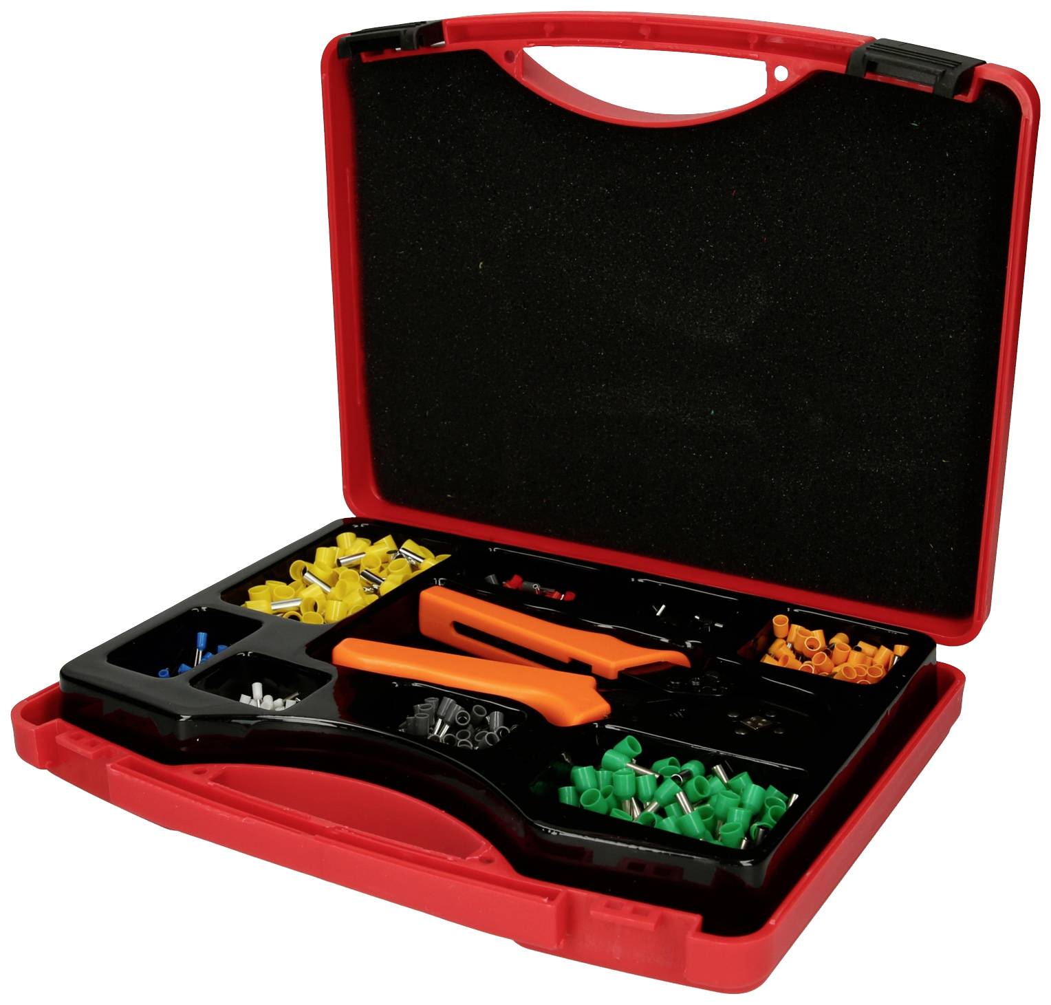 Ein offener, roter Werkzeugkoffer mit verschiedenen Fächern. Enthält Kabelschuhe, Klemmen und eine Zange.