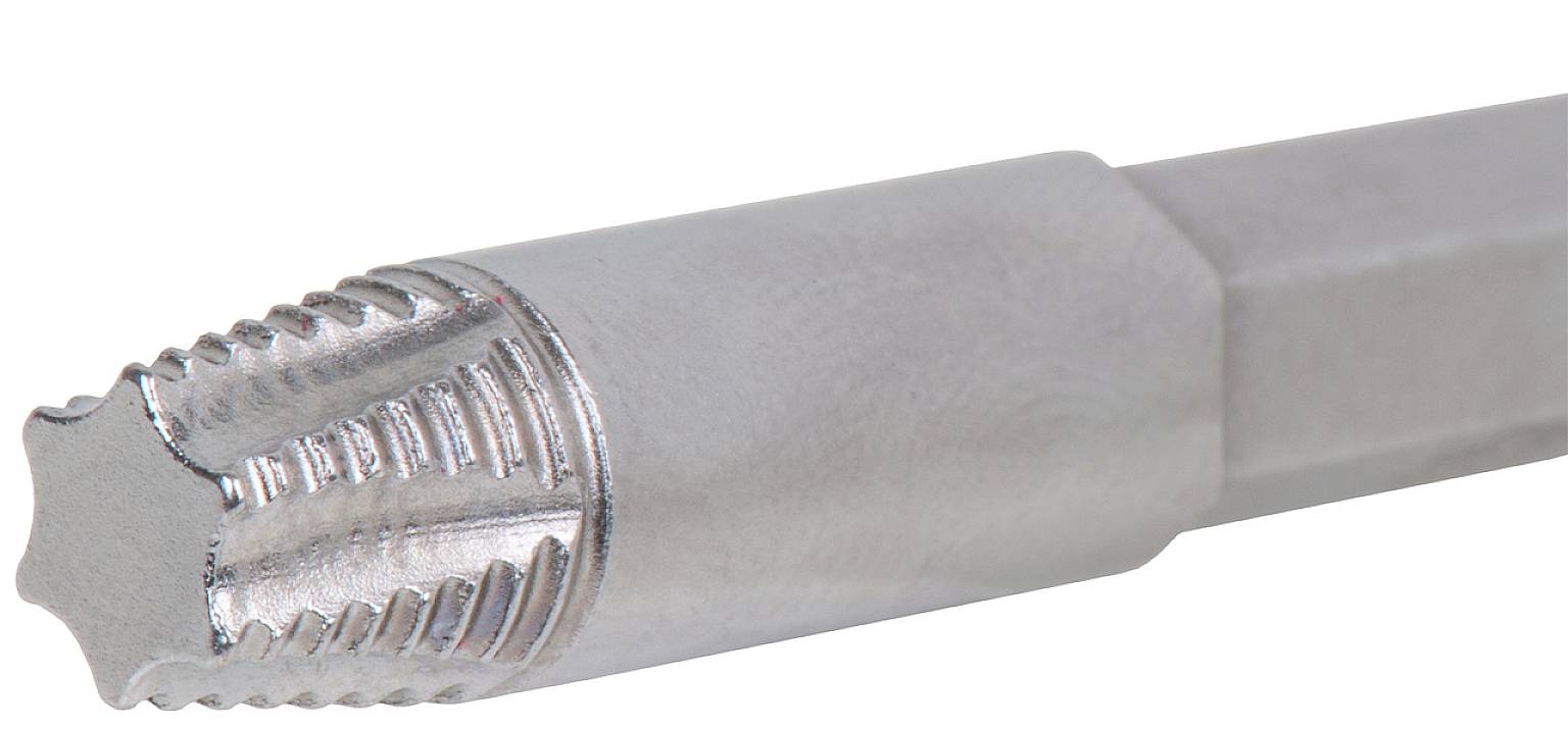 Nahaufnahme eines Silberstollens mit geriffeltem Ende, möglicherweise ein Werkzeug zum Drehen oder für mechanische Anwendungen.