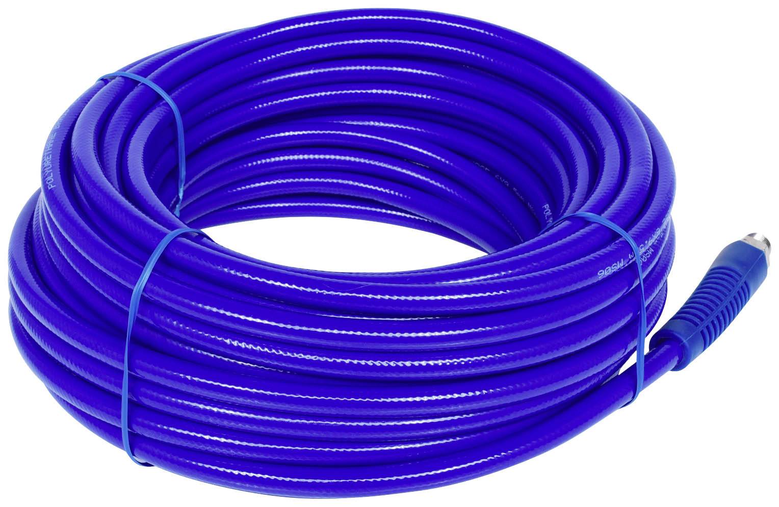 Eine große blaue Spirale aus einem Schlauch oder Kabel, ordentlich aufgerollt und mit einer Schlaufe gesichert.
