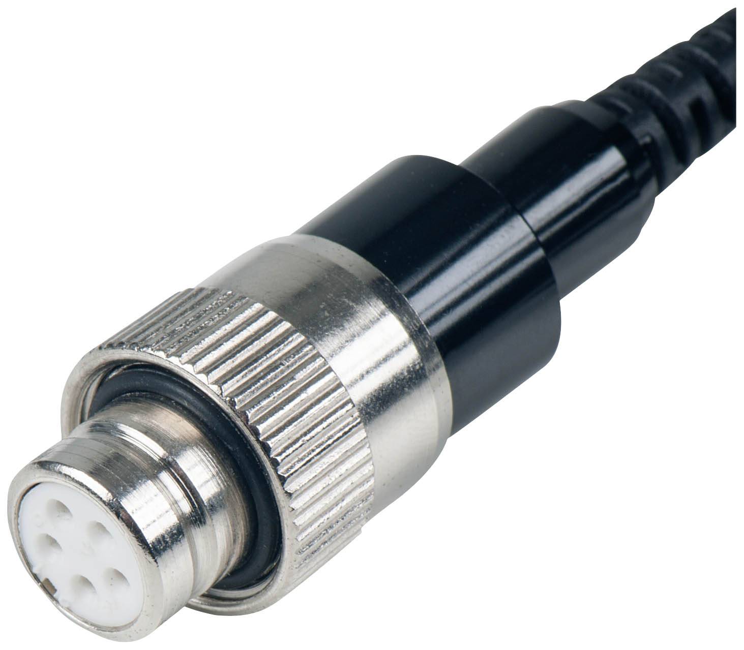 Ein schwarzes Kabel mit einem runden, silbernen Stecker zeigt vier weiße Kontaktpunkte.