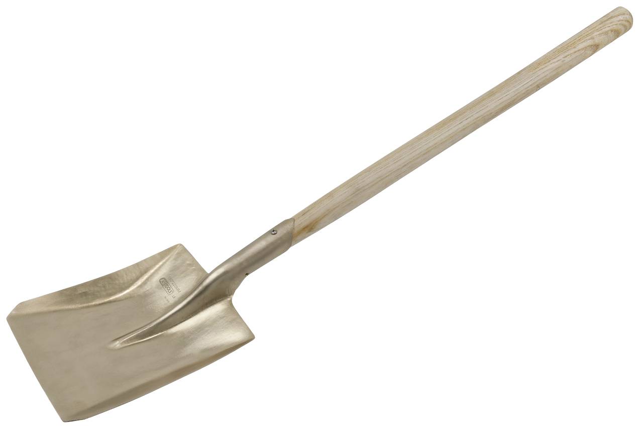 Eine Schaufel mit einem langen Holzgriff und einem breiten, metallischen Blatt, das zum Graben und Bewegen von Erde geeignet ist.