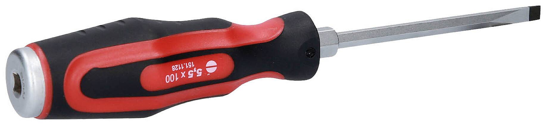 Ein Flachkopfschraubendreher mit schwarzem und rotem Griff. Ideal zum Schrauben von Schlitzschrauben.
