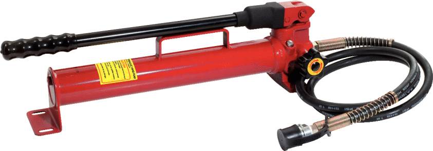 Rote Hydraulikpumpe mit zwei Schläuchen, einem gelben Warnhinweis und einem schwarzen Griff. Werkzeug zur Druckerzeugung in Hydrauliksystemen.