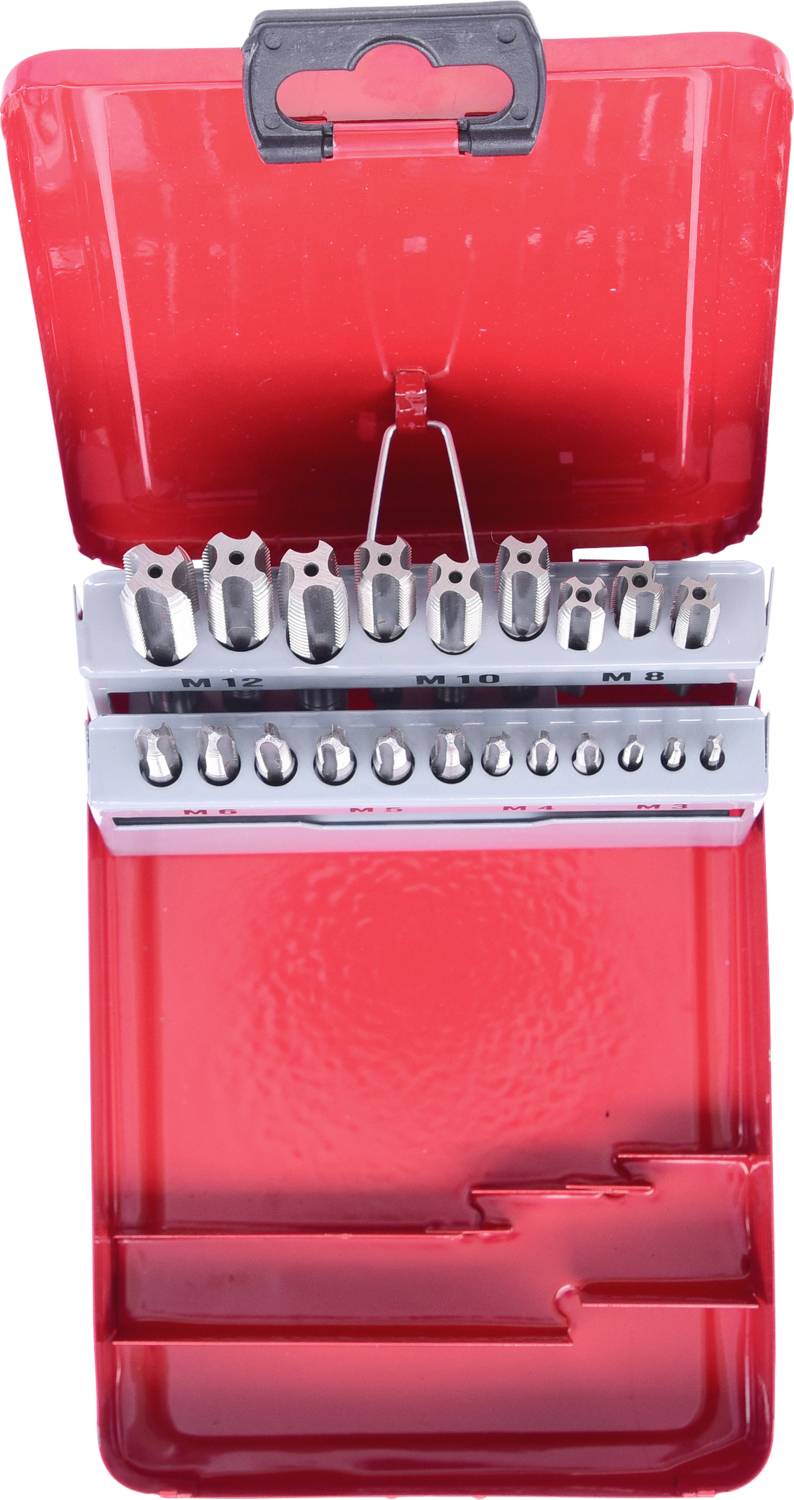 Ein Set von Metallbohrern in verschiedenen Größen, ordentlich in einem geöffneten roten Kunststoffkoffer angeordnet.