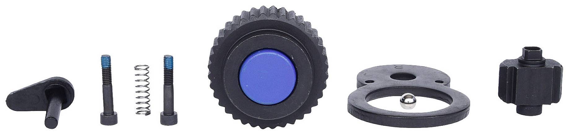 Mehrere Kamera-Zubehörteile auf weißem Hintergrund angeordnet, darunter Zahnräder, Schrauben, Federn und Adapter.