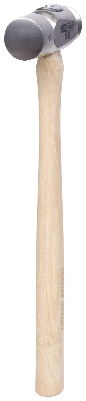 Ein Hammer mit einem hellen Holzgriff und einem metallischen Kopf, der für handwerkliche Arbeiten verwendet wird.