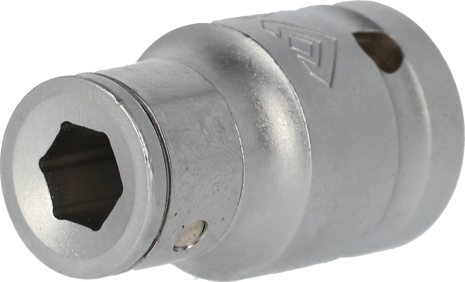 Ein silberner Steckschlüsseleinsatz mit sechseckiger Öffnung, zur Verwendung mit einem Schraubenschlüssel oder einer Ratsche.