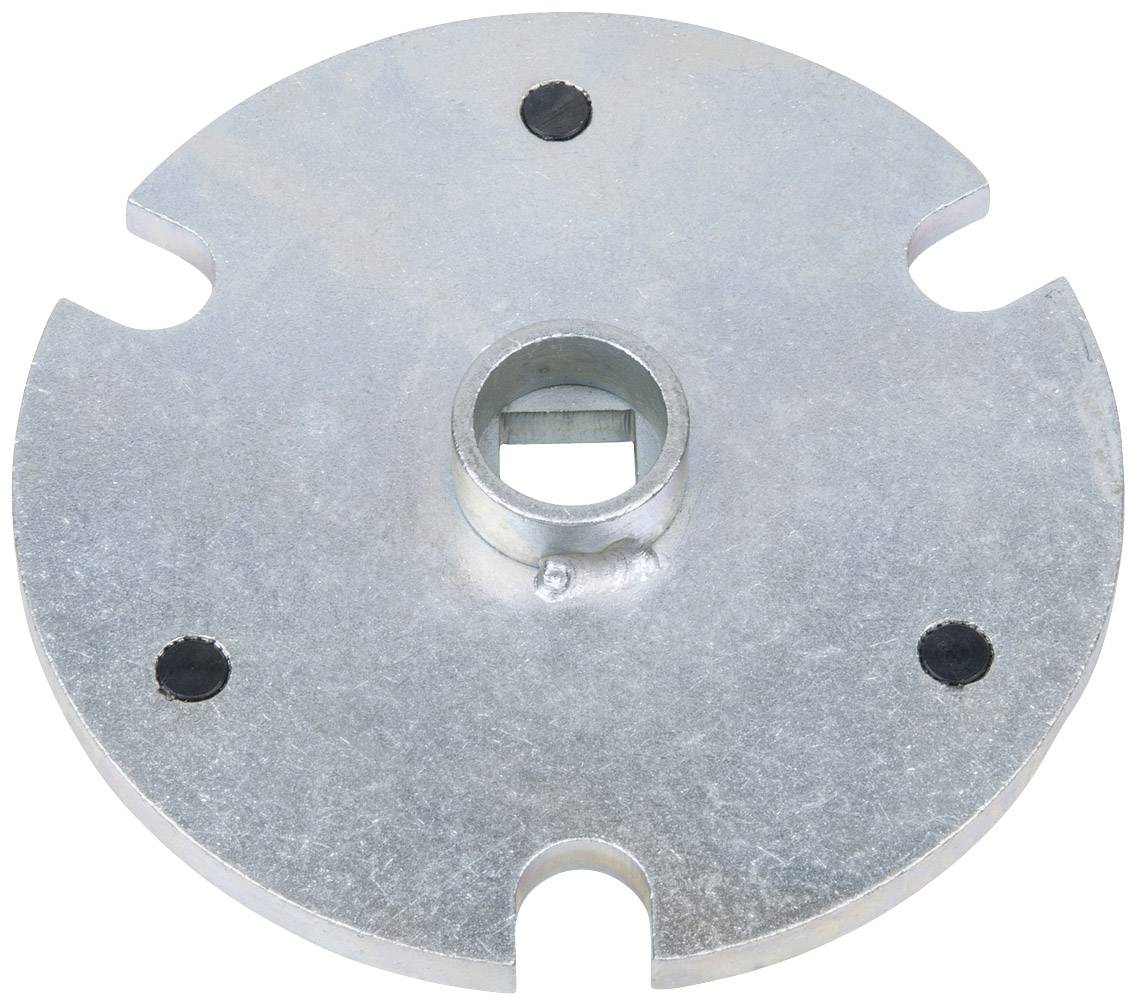 Metallscheibe mit zentralem Loch und vier äußeren Bohrungen. Möglicherweise ein Verbindungselement für mechanische Strukturen.