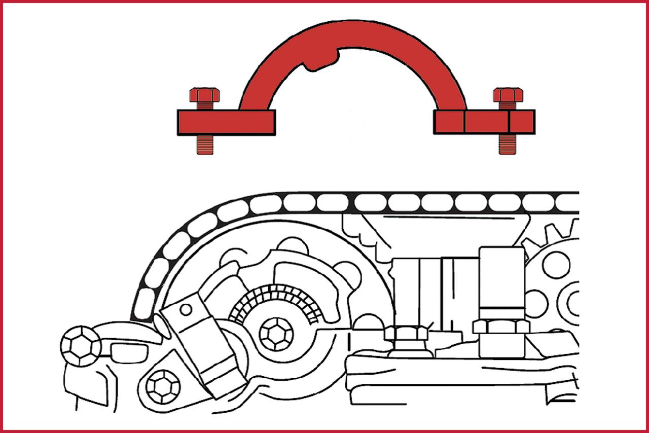 Ein Diagramm zeigt eine Maschinenkomponente mit einem roten Haltebügel und Schrauben oben und technischen Details unten.