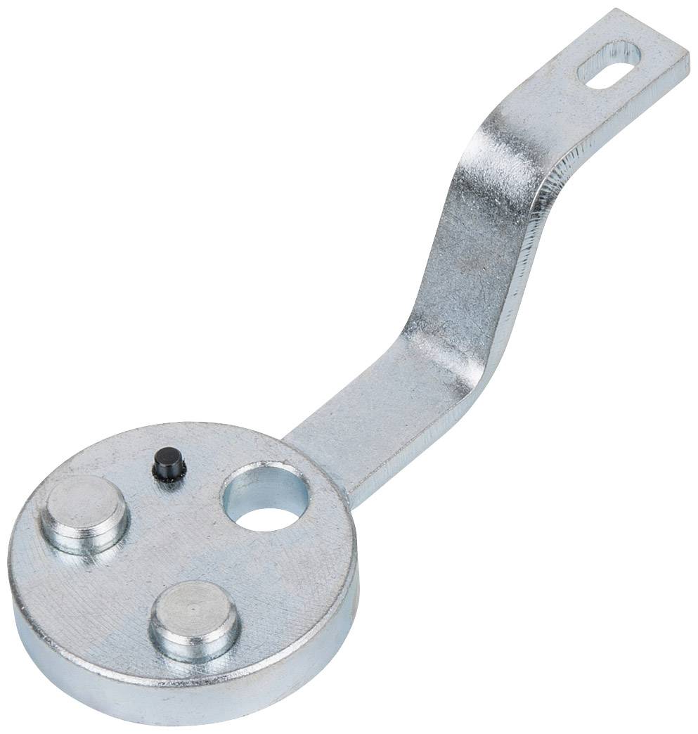 Metallbauteil mit rundem und langem Arm, zwei zylindrischen Erhebungen und einem Loch, verwendet in mechanischen Anwendungen.
