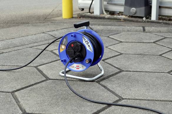 Brennenstuhl 9123020539 Kabeltrommel 25m Schwarz Schutzkontakt-Stecker