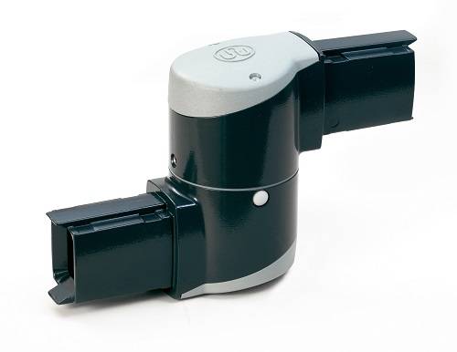 Ein schwarzer und grauer Winkelstecker.
