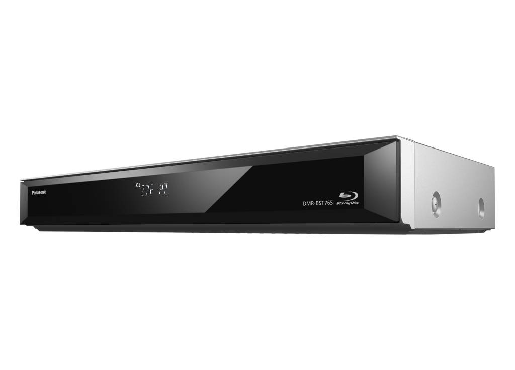 Ein silberner Blu-ray-Player mit schwarzer Frontseite von Panasonic. Das Display zeigt eine kleine digitale Anzeige.
