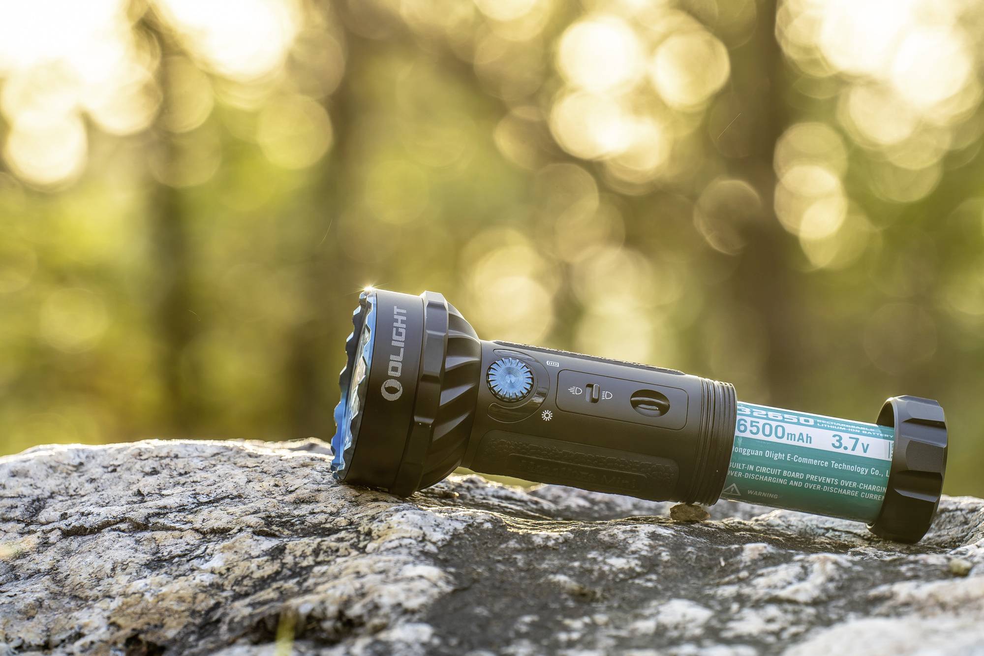 OLight Marauder Mini black LED Taschenlampe Große Reichweite akkubetrieben 7000lm 462g