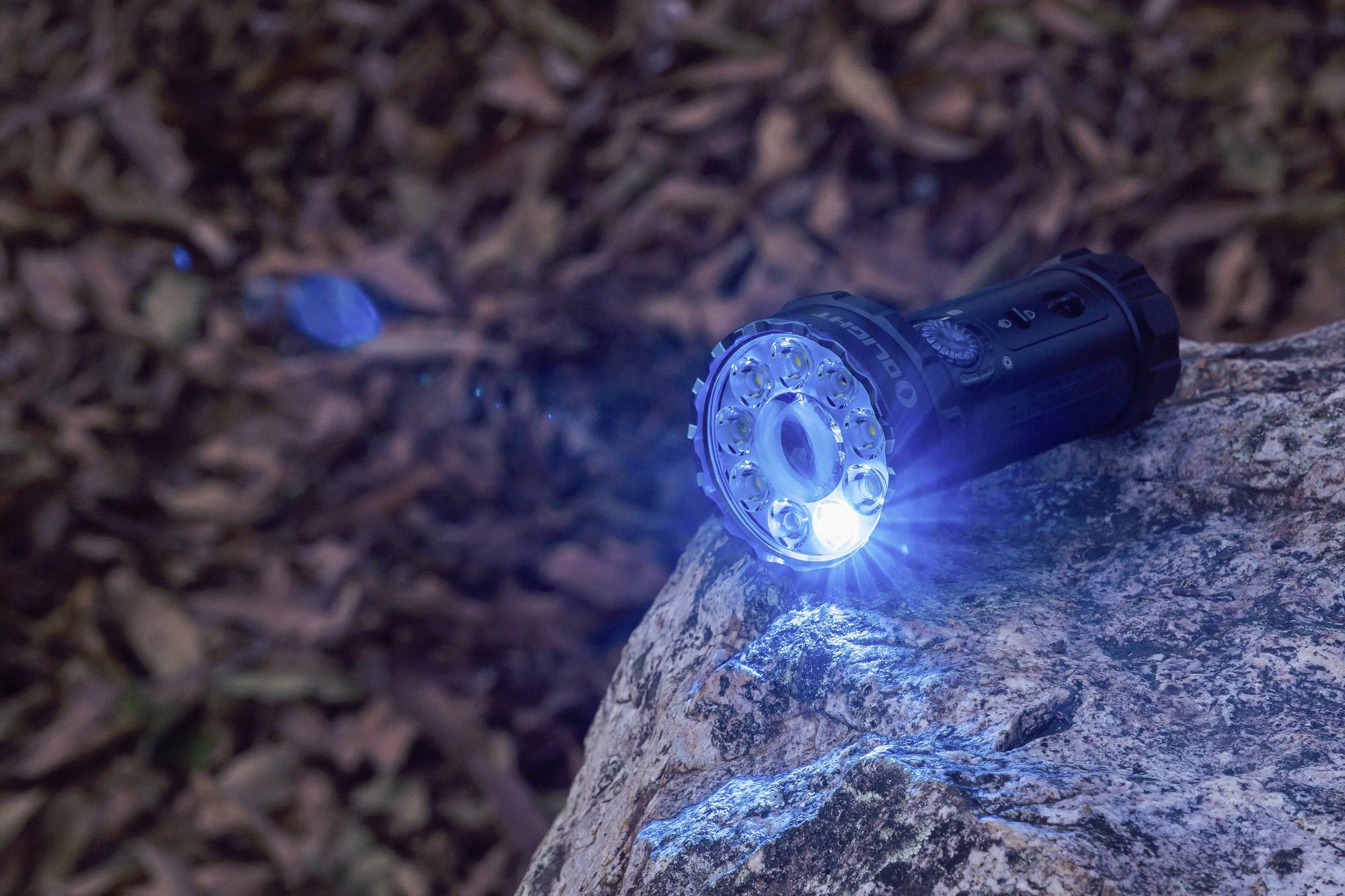 OLight Marauder Mini black LED Taschenlampe Große Reichweite akkubetrieben 7000lm 462g