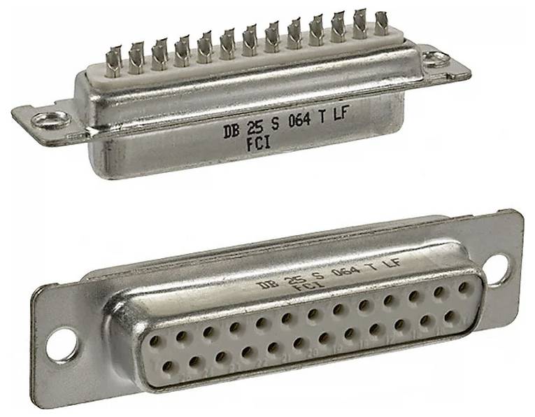 Ein beiger, rechteckiger Elektrostecker mit einer schwarzen 15-poligen Schnittstelle, die für Computer- oder Elektronikgeräteanschlüsse verwendet wird.