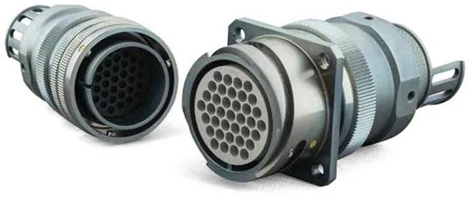 ITT 040-1006-000 D-SUB Steckverbinder