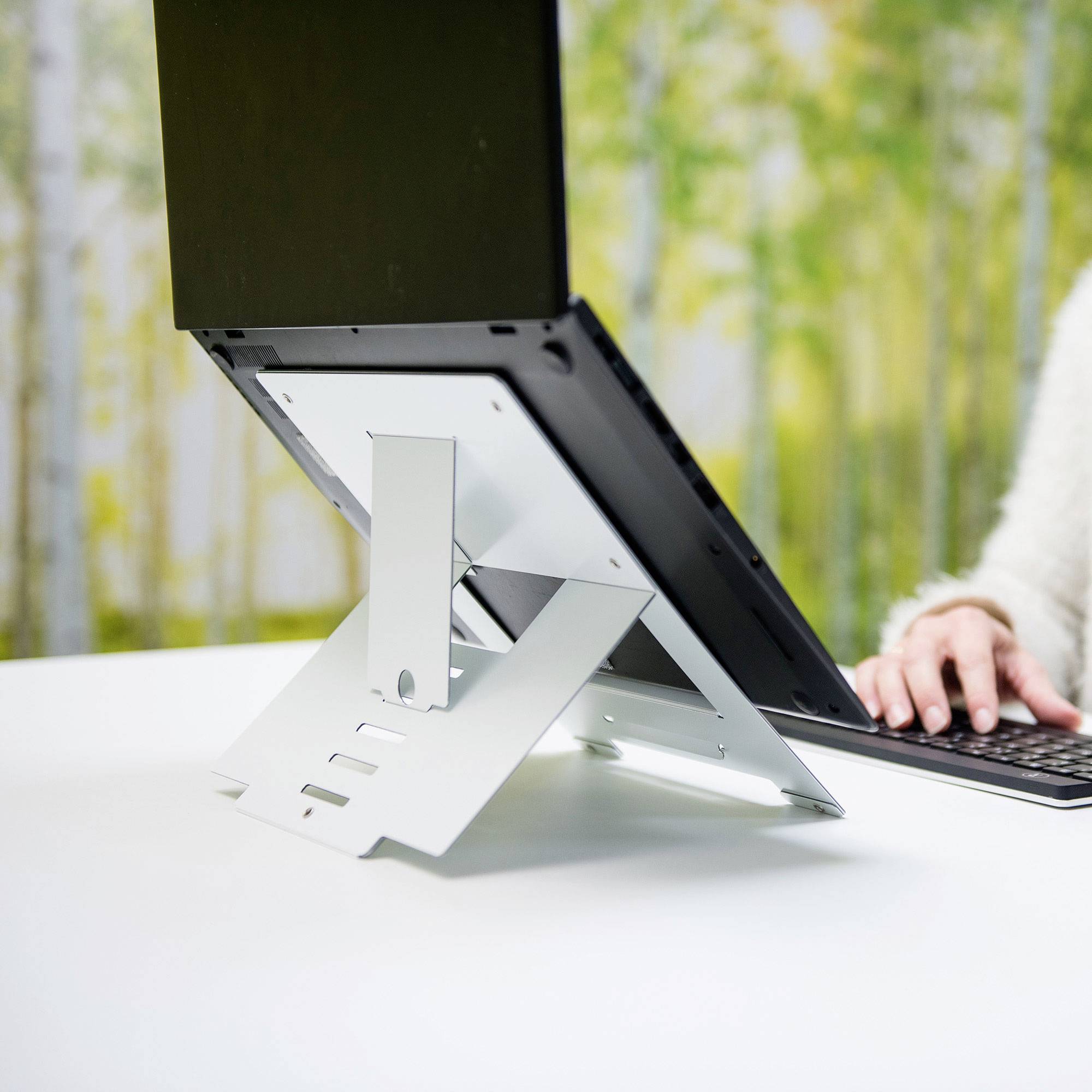 R-GO Tools Riser Flexibel Notebook-Ständer höhenverstellbar