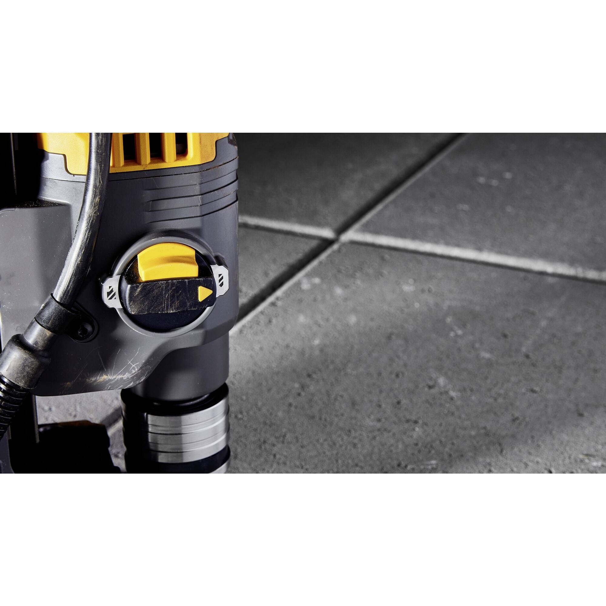 DEWALT DCD1623N-XJ 2-Gang-Magnetbohrmaschine ohne Akku, ohne Ladegerät, inkl. Koffer