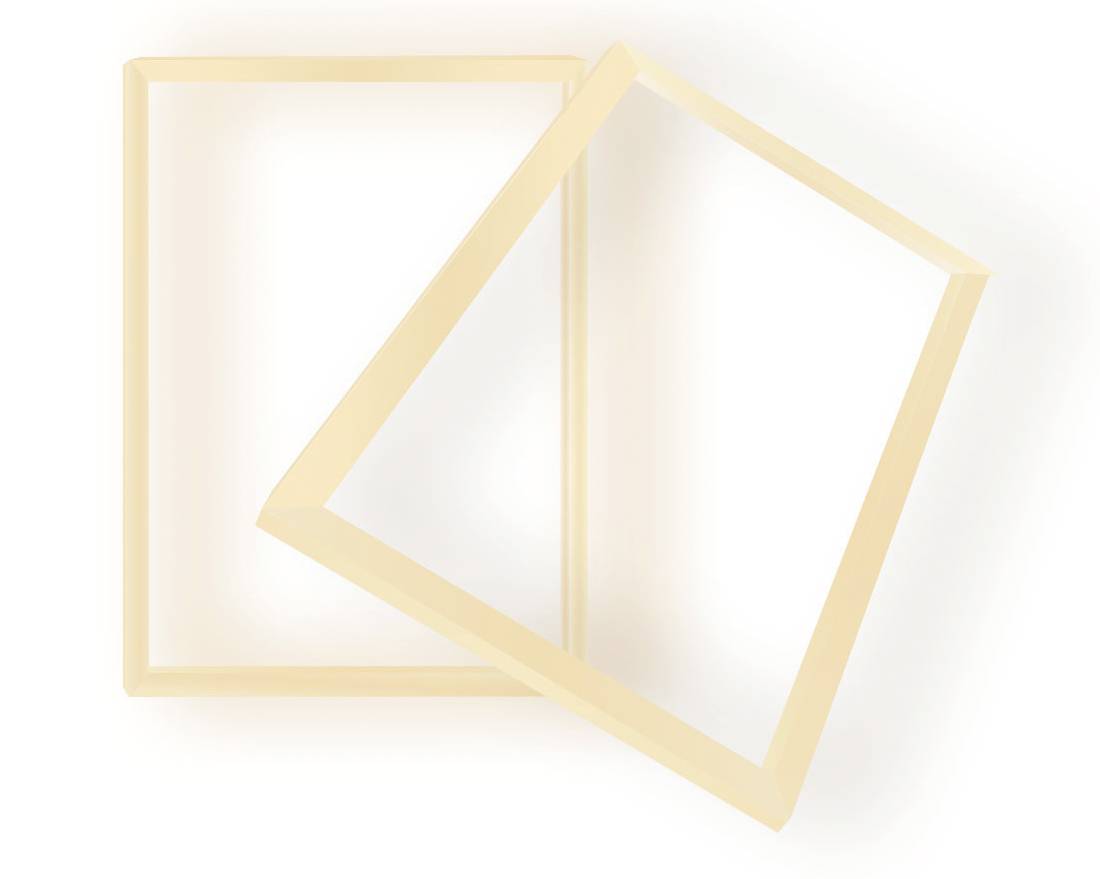 Zwei leere rechteckige Rahmen, einer steht hochkant, der andere ist diagonal über den ersten gelegt, beide in heller Farbe auf weißem Hintergrund.