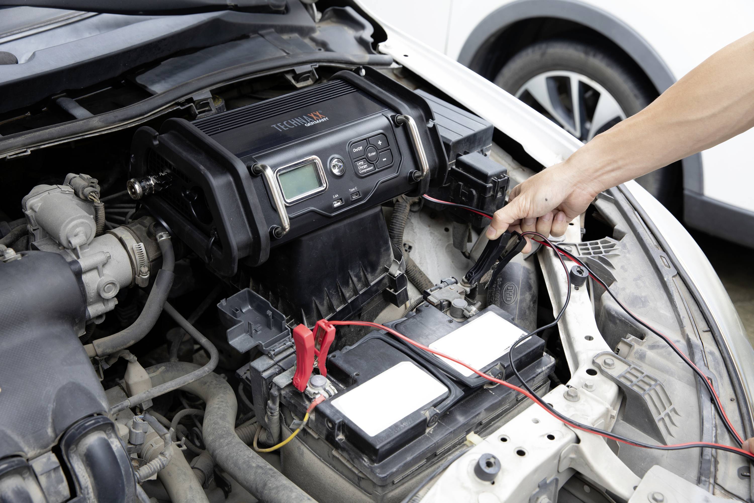 Technaxx TX-193 4999 Kfz-Ladegerät 12 V, 6V 1 A, 10A 1 A, 10A