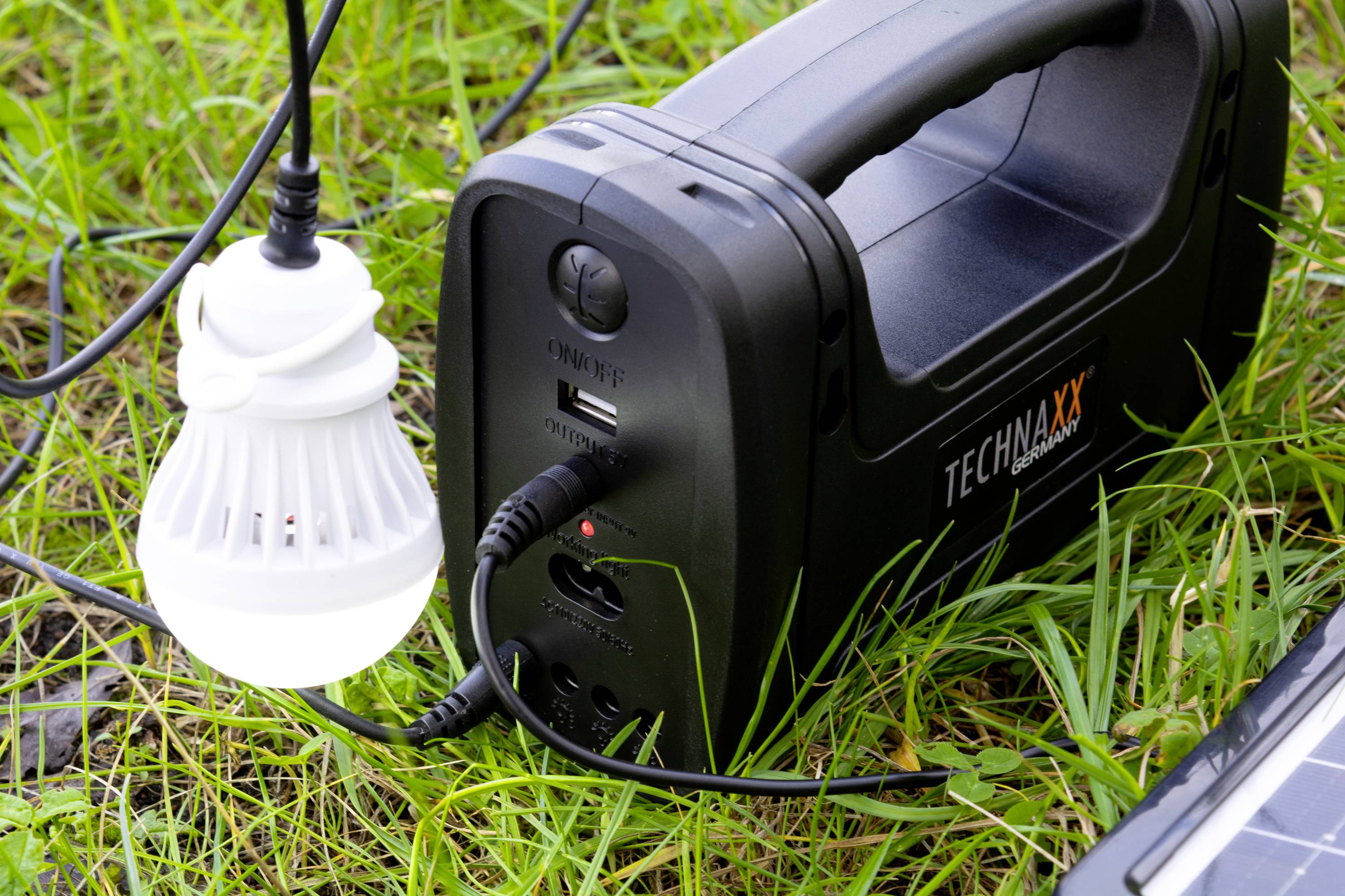 Technaxx TX-199 Bleiakku 4 Ah Blei-Säure Schwarz-Weiß Outdoor, LED Taschenlampe, ohne Laderegler