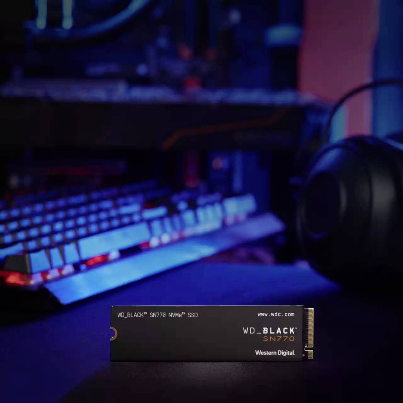 Western Digital Black™ SN770 1 TB Interne M.2 PCIe NVMe SSD 2280 M.2 NVMe PCIe 4.0 x4 Retail WDS100T3X0E